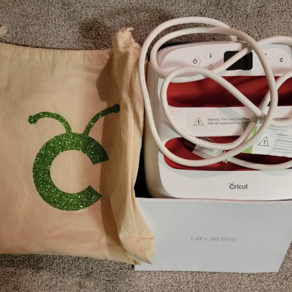 Cricut Other - Cricut easy press 2